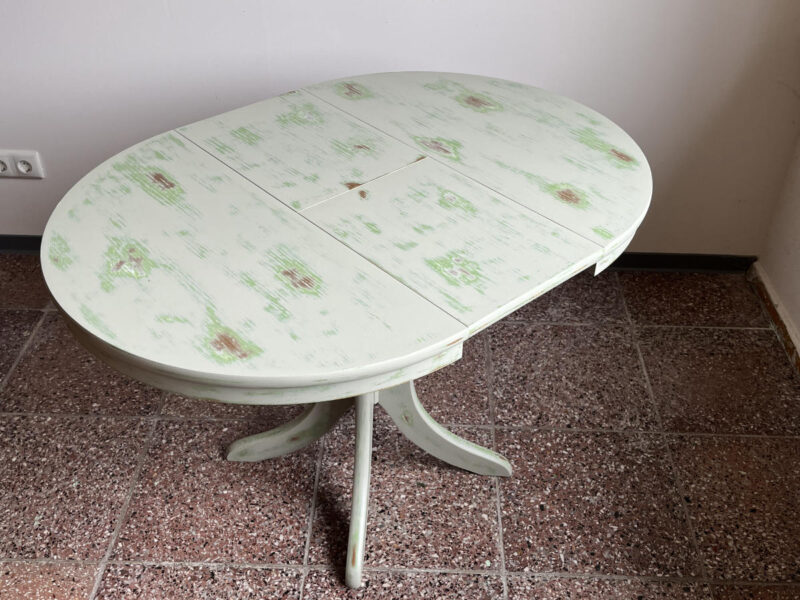 Ausziehbarer Tisch - von rund zu oval