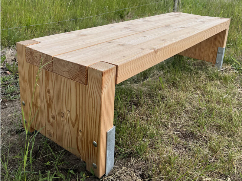 robuste Gartenbank aus Lärche – Bild 2