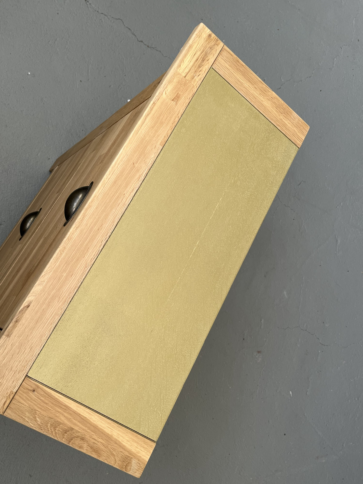 Schuhschrank aus Eiche mit Gold – Bild 4