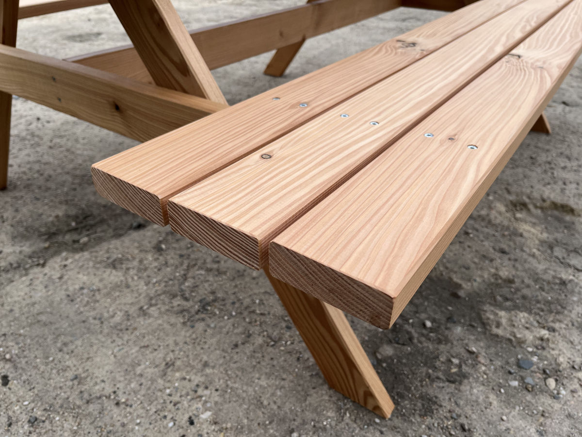 Sitzgruppe aus massivem Lärchenholz – Bild 7